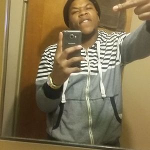 Meet your Posher, Aaron